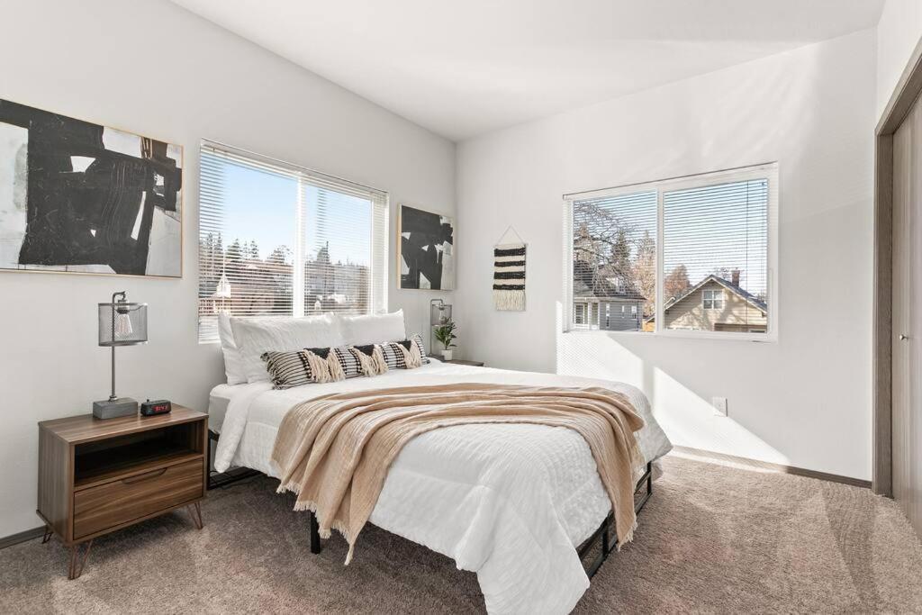 Апартаменты Brand New 2 Bed 2 Bath Near Perry District And Dt Спокан Экстерьер фото