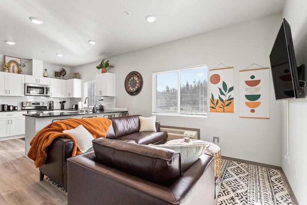 Апартаменты Brand New 2 Bed 2 Bath Near Perry District And Dt Спокан Экстерьер фото