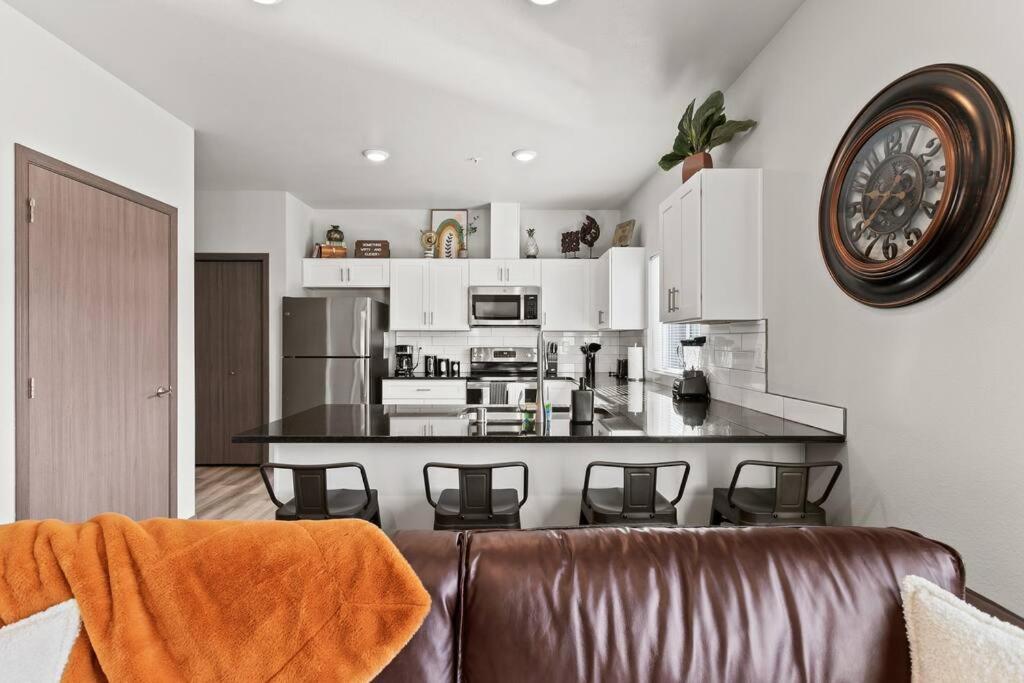 Апартаменты Brand New 2 Bed 2 Bath Near Perry District And Dt Спокан Экстерьер фото